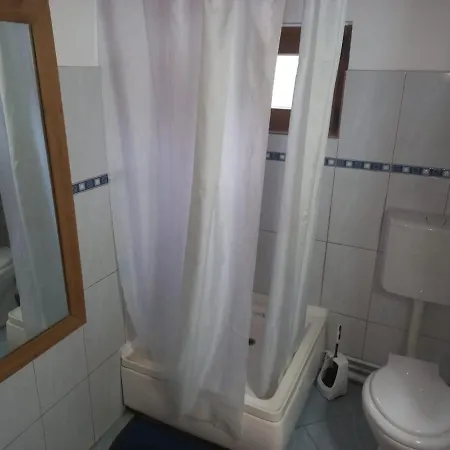 Double Room With Private Bathroom By Osteria Constantino Targoviste Exterior photo