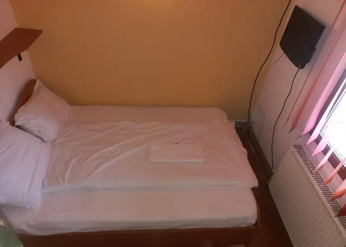 Double Room With Private Bathroom By Osteria Constantino