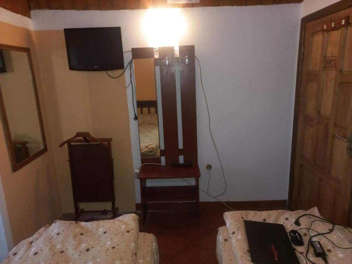 Double With Private Bathroom By Osteria Constantino * Targoviste
