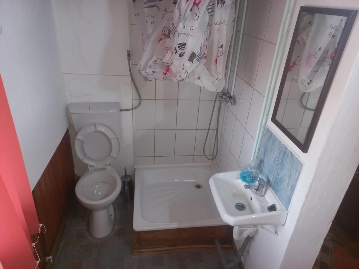 Double With Private Bathroom By Osteria Constantino Targoviste